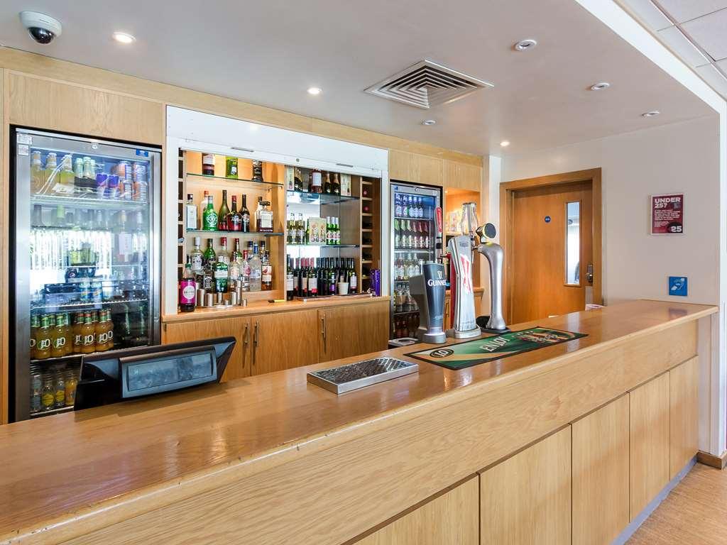 Travelodge Sunbury M3 Londyn Restauracja zdjęcie